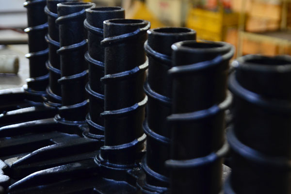 Tubo alimentador Case com 4 engrenagens